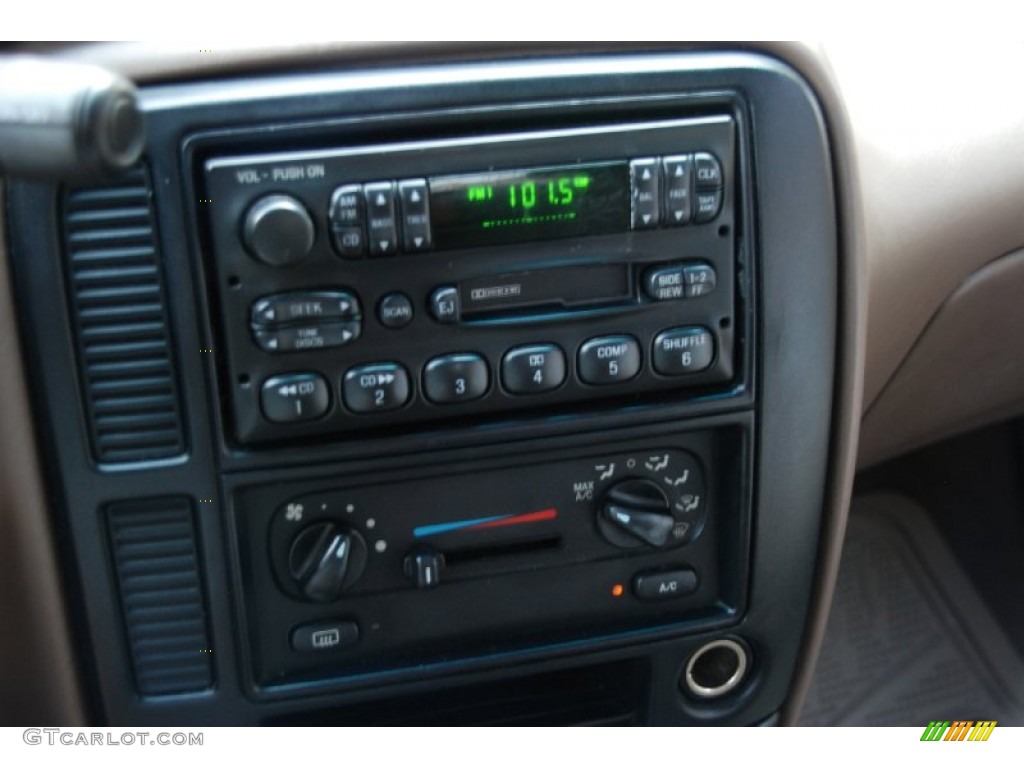 1999 Ford Windstar LX Controls Photos