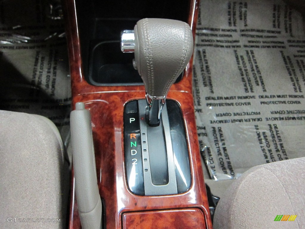 2004 Toyota Camry LE 4 Speed Automatic Transmission Photo #50604156