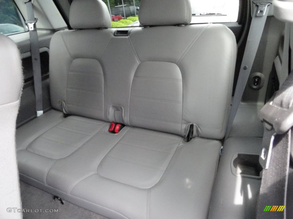 2004 Explorer XLT 4x4 - Dark Blue Pearl Metallic / Graphite photo #20
