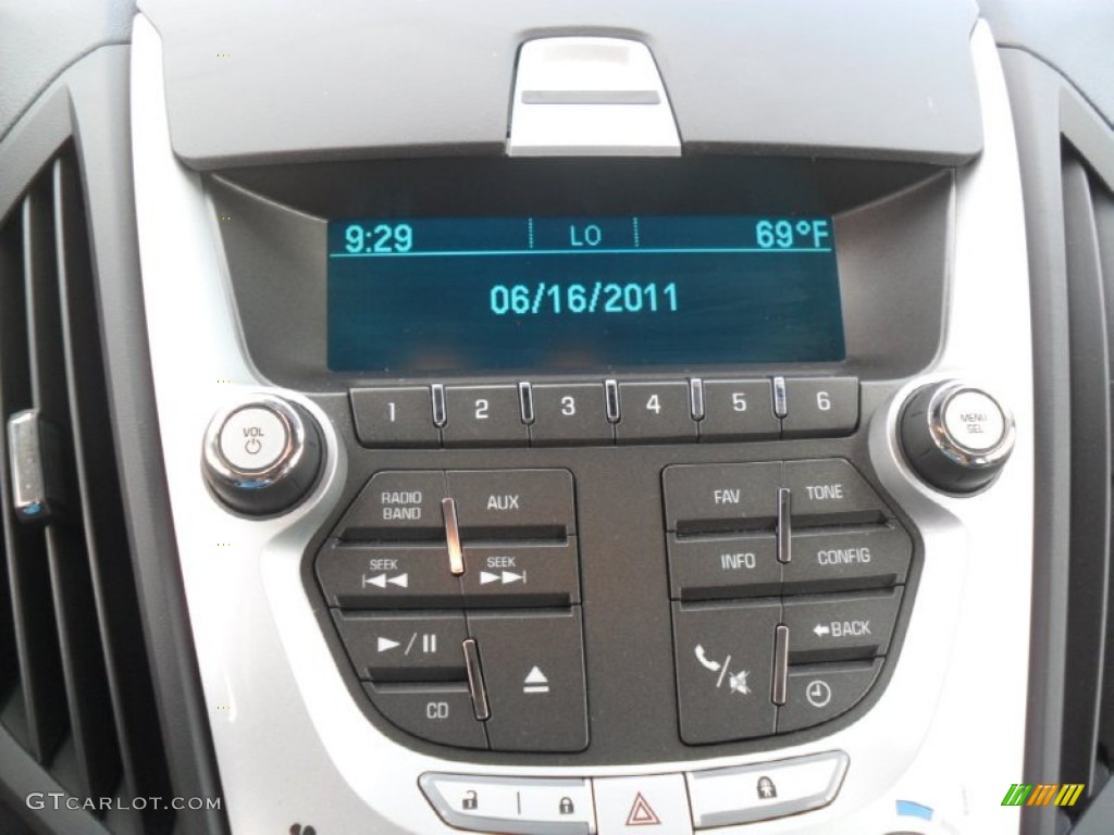 2011 Chevrolet Equinox LTZ Controls Photo #50608431
