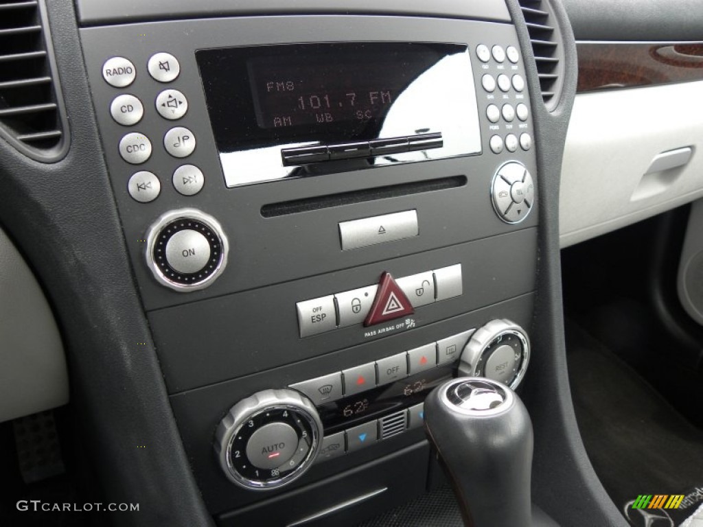 2005 Mercedes-Benz SLK 350 Roadster Controls Photo #50609160