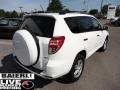 Super White - RAV4 4WD Photo No. 8