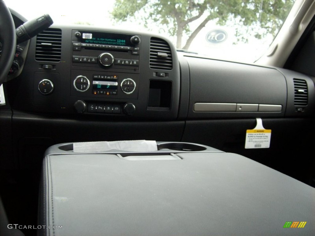 2011 Silverado 2500HD LT Crew Cab 4x4 - Black / Ebony photo #19