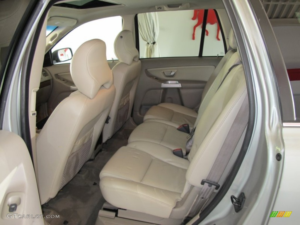 Taupe Interior 2004 Volvo XC90 T6 AWD Photo #50611946