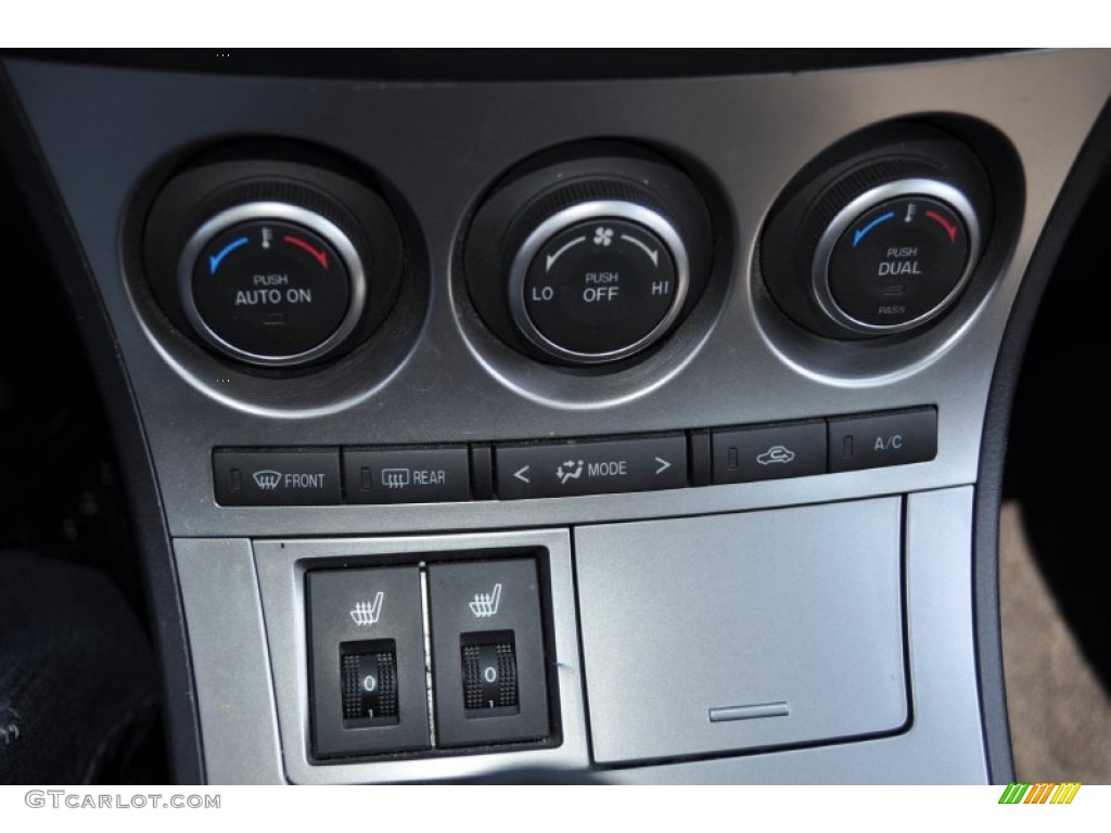 2010 Mazda MAZDA3 s Grand Touring 5 Door Controls Photo #50613285