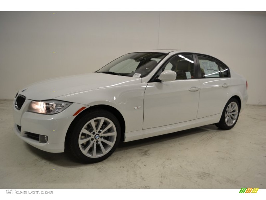 2011 3 Series 328i Sedan - Alpine White / Beige Dakota Leather photo #9