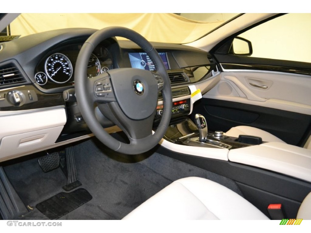 2011 5 Series 528i Sedan - Deep Sea Blue Metallic / Oyster/Black photo #10