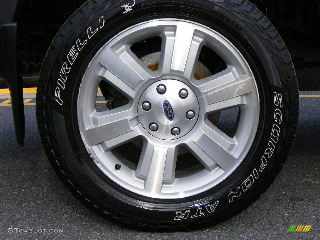 2006 F150 FX4 SuperCrew 4x4 - Oxford White / Black/Medium Flint photo #24