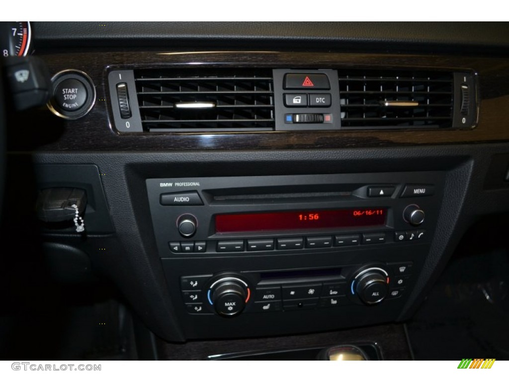 2011 BMW 3 Series 328i Convertible Controls Photo #50614449
