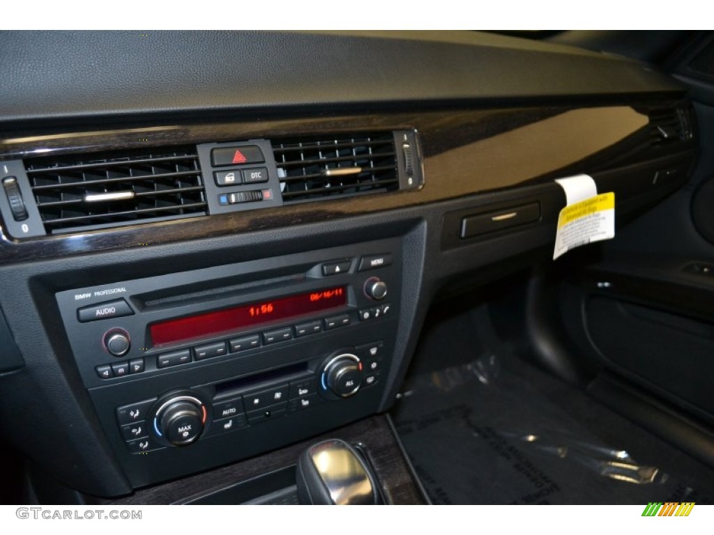 2011 3 Series 328i Convertible - Alpine White / Black photo #18