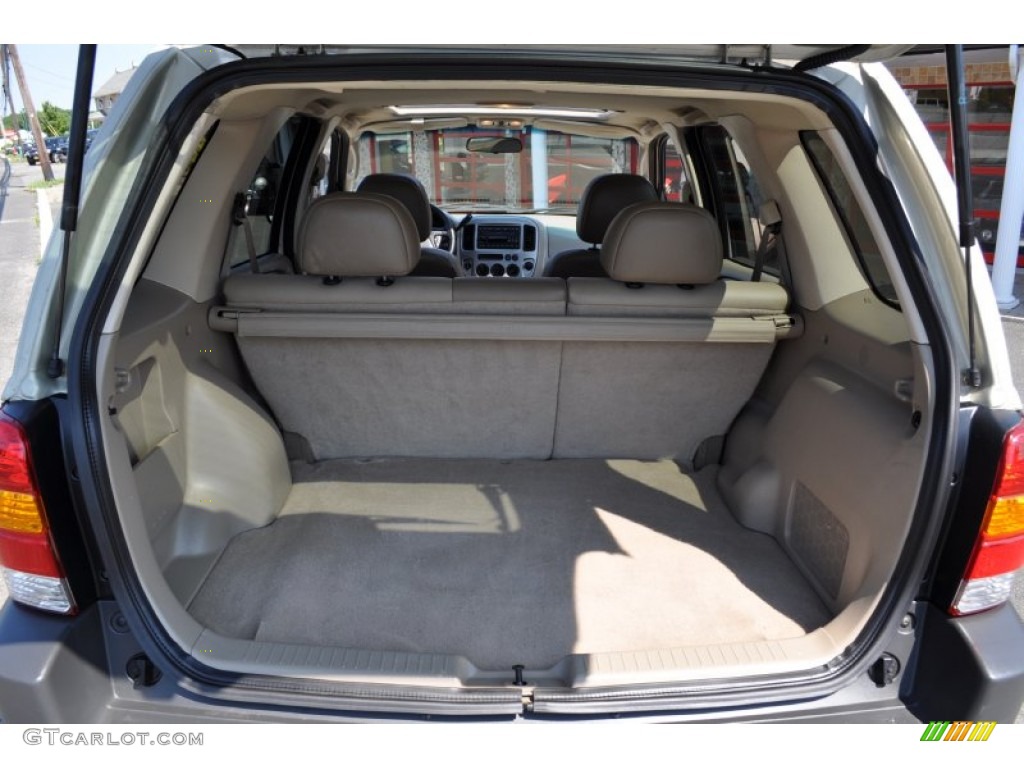 2003 Ford Escape XLT V6 4WD Trunk Photo #50614968