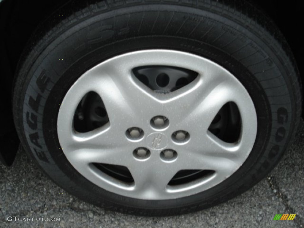 2002 Chevrolet Cavalier LS Sedan Wheel Photo #50616187