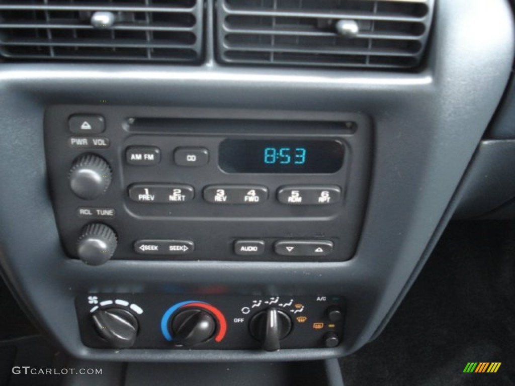 2002 Chevrolet Cavalier LS Sedan Controls Photos