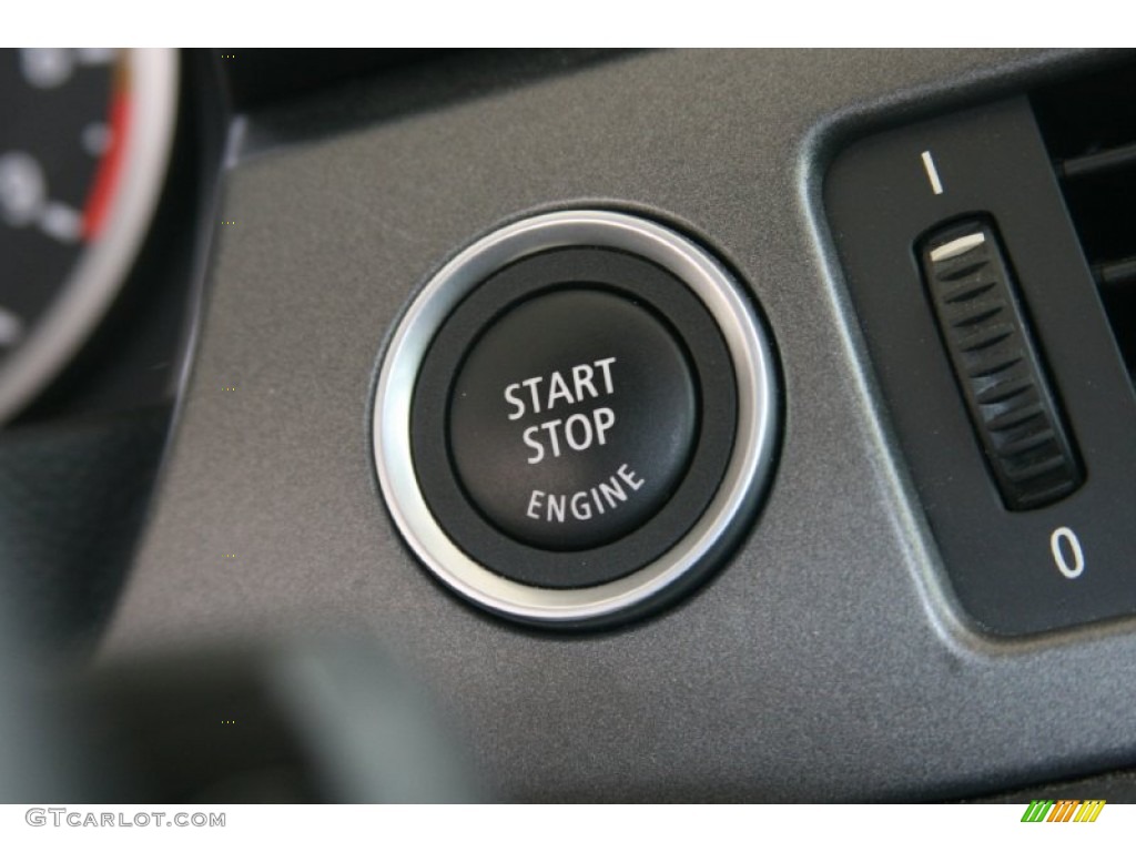 2011 BMW M3 Coupe Controls Photo #50619069