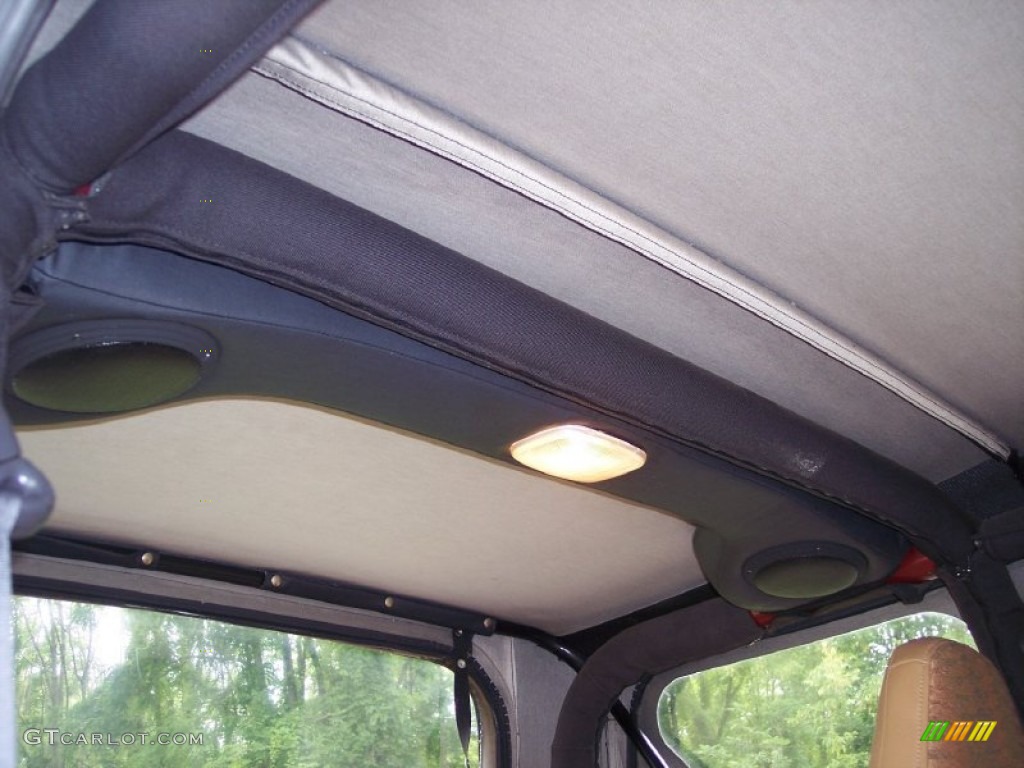 1998 Wrangler Sport 4x4 - Chili Pepper Red Pearl / Khaki photo #46