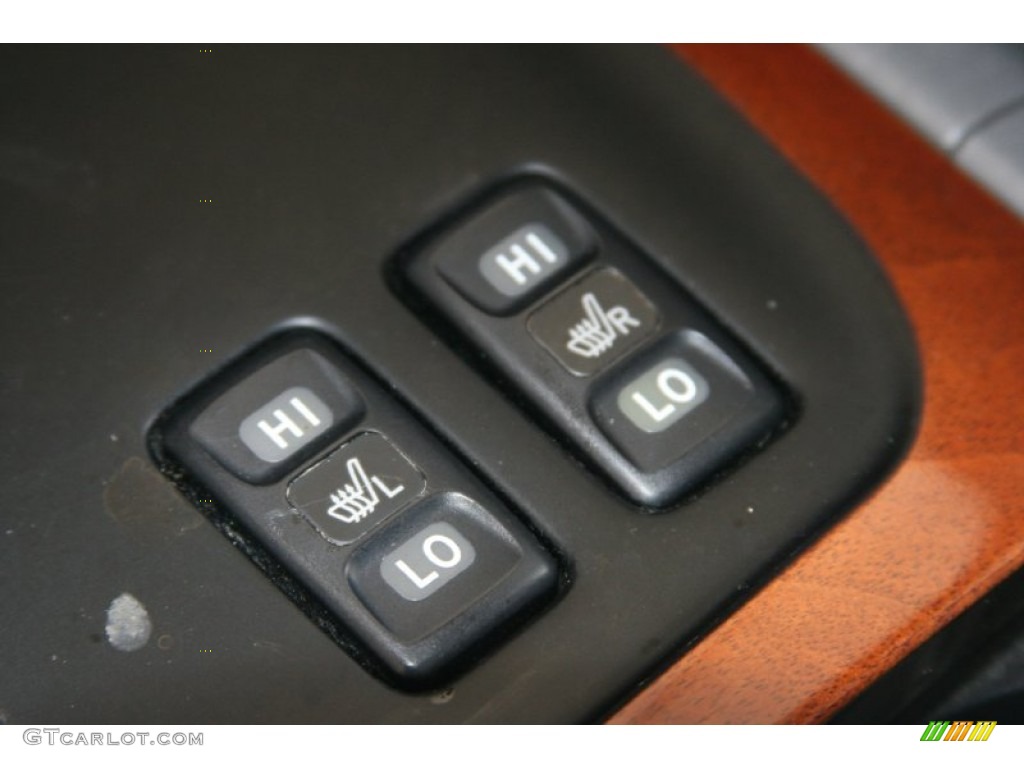 2002 Lexus LX 470 Controls Photo #50620881