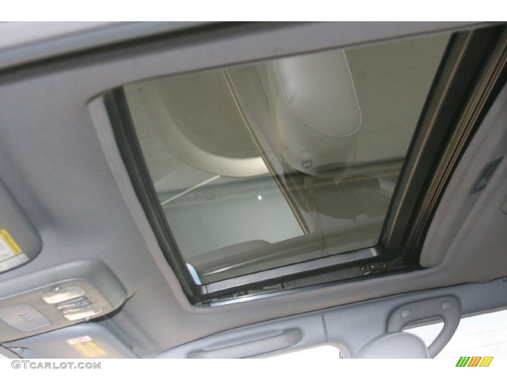 2002 Lexus LX 470 Sunroof Photos