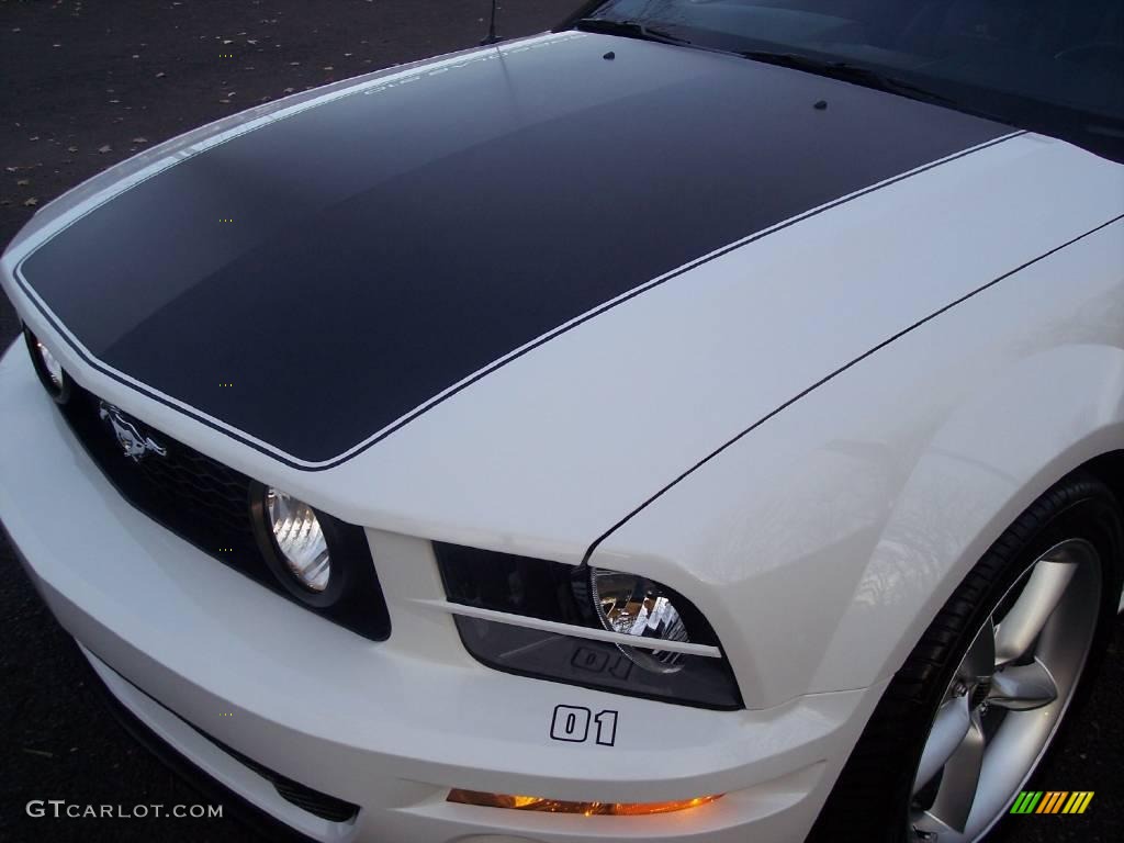 2007 Mustang Saleen H281 Heritage Edition Supercharged Coupe - Performance White / Black/Dove Accent photo #20