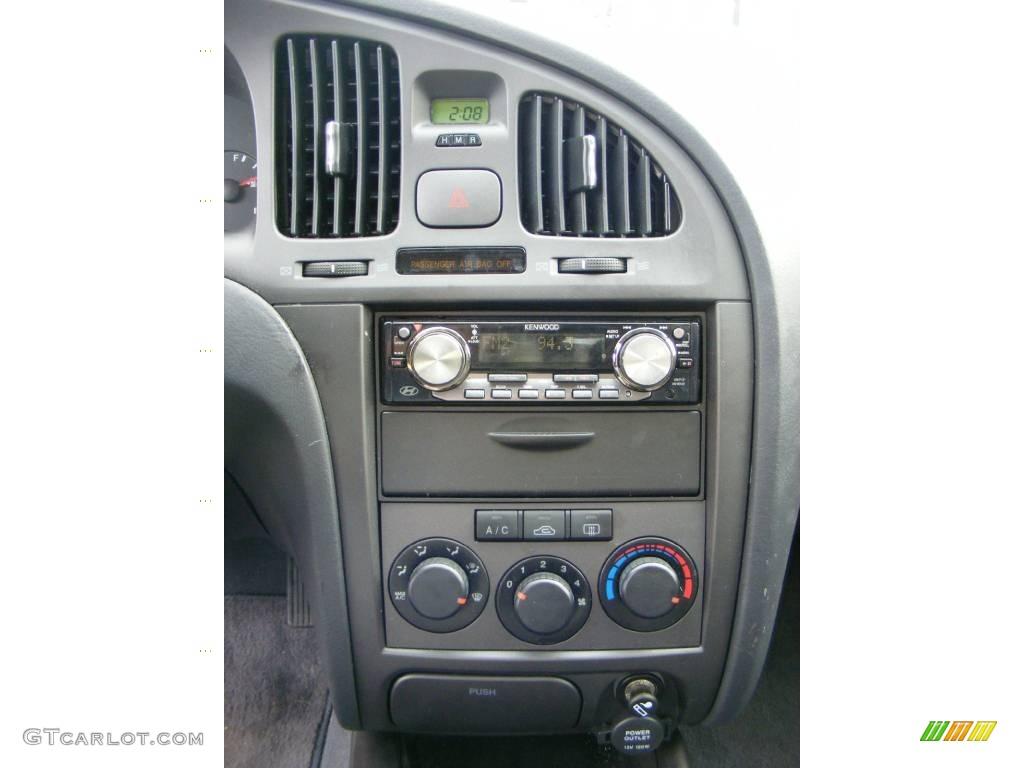 2006 Elantra GT Hatchback - Ebony Black / Gray photo #13