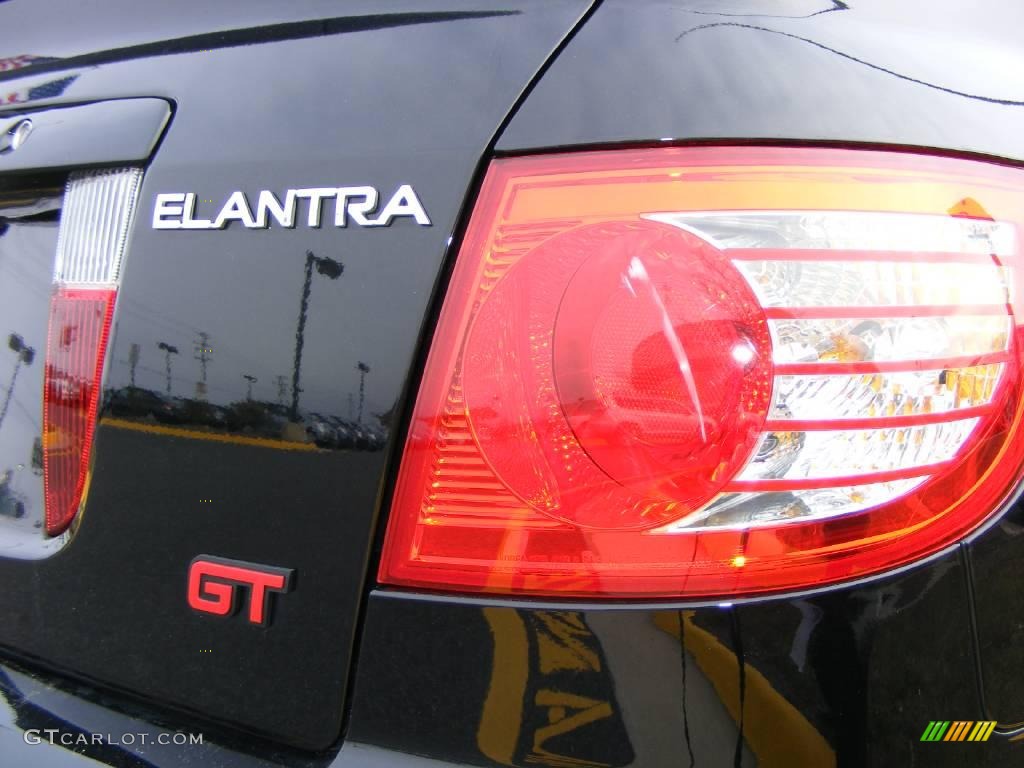 2006 Elantra GT Hatchback - Ebony Black / Gray photo #15