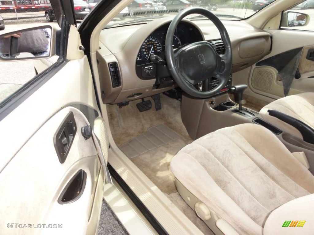 Beige Interior 1996 Saturn S Series SC2 Coupe Photo #50625165