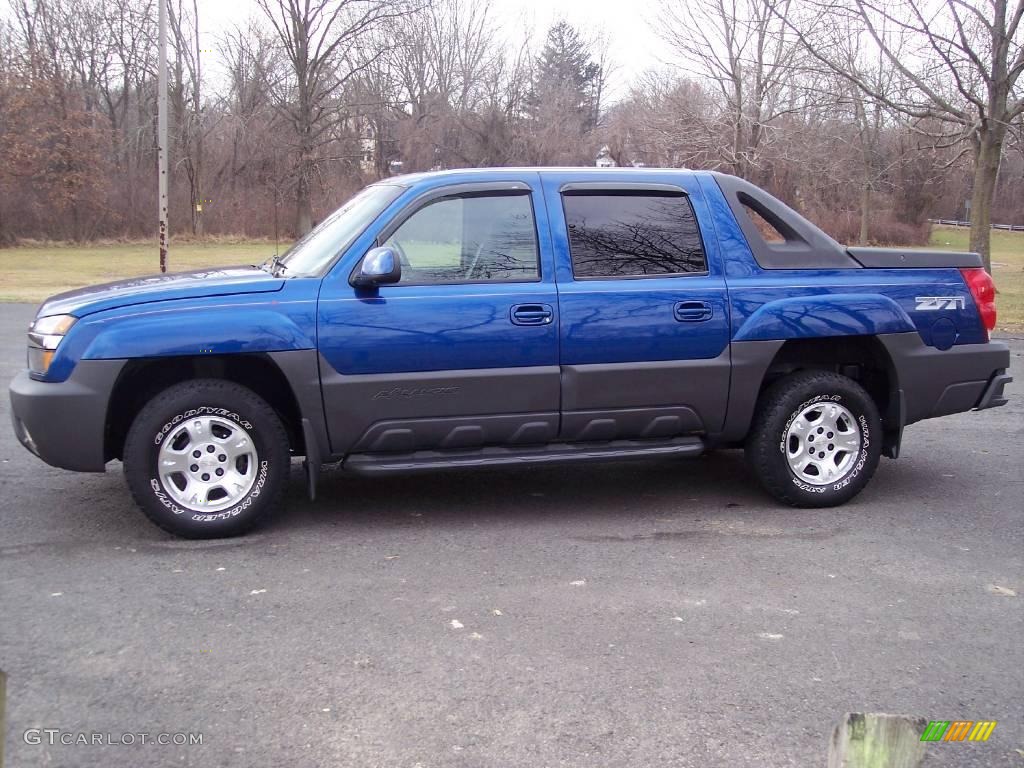 2003 Avalanche 1500 Z71 4x4 - Arrival Blue / Dark Charcoal photo #12