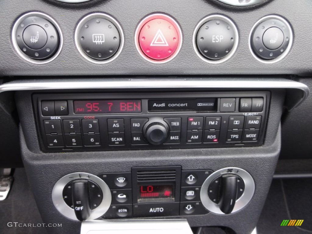 2001 Audi TT 1.8T quattro Roadster Controls Photo #50630751