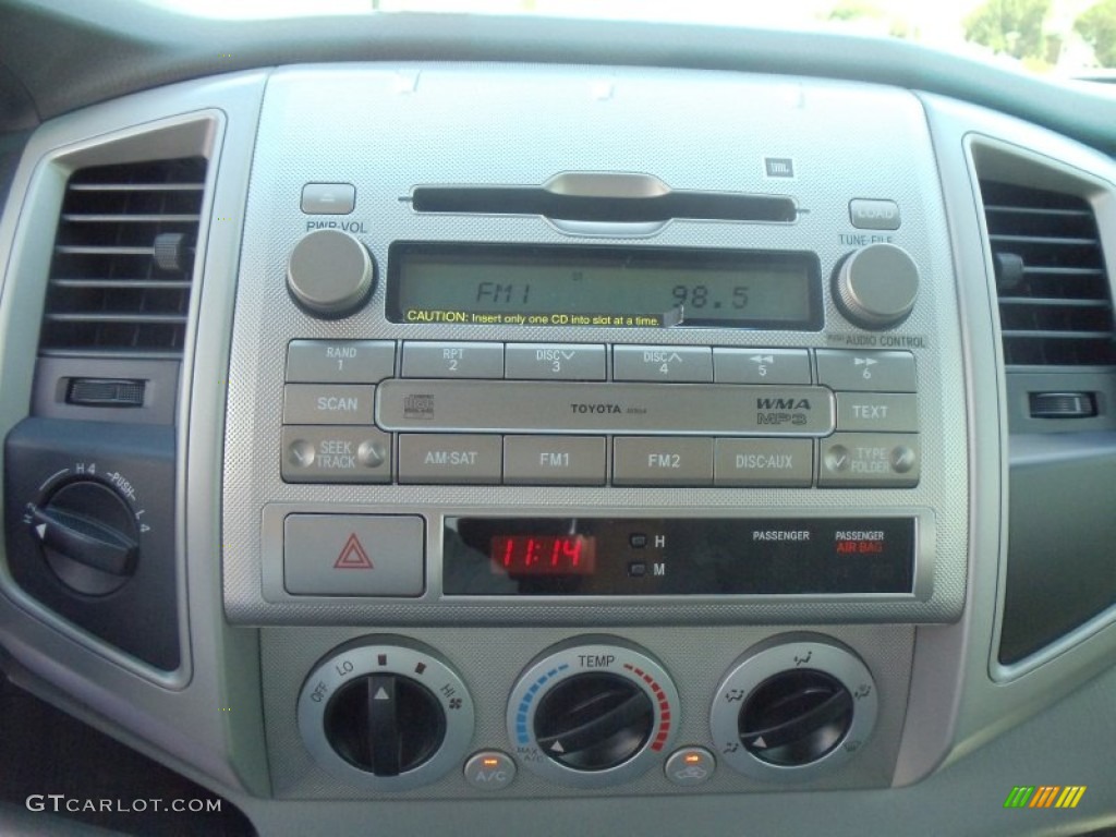 2011 Toyota Tacoma SR5 Double Cab 4x4 Controls Photo #50631126