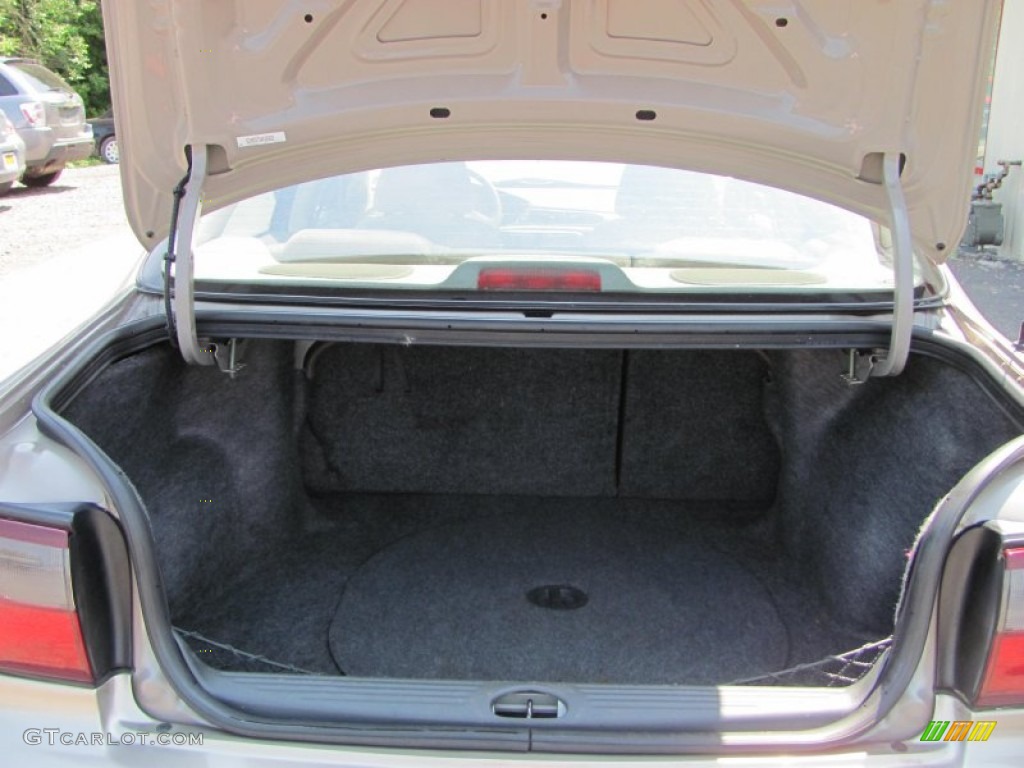 1999 Chevrolet Malibu Sedan Trunk Photos