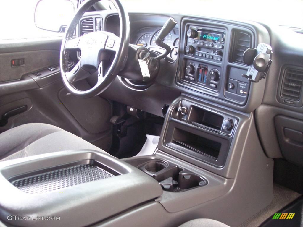 2003 Silverado 2500HD LS Extended Cab 4x4 - Dark Green Metallic / Dark Charcoal photo #25