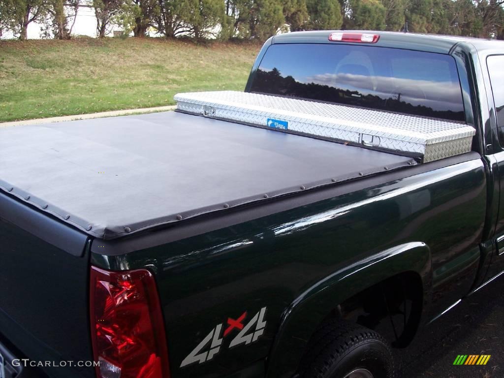 2003 Silverado 2500HD LS Extended Cab 4x4 - Dark Green Metallic / Dark Charcoal photo #27