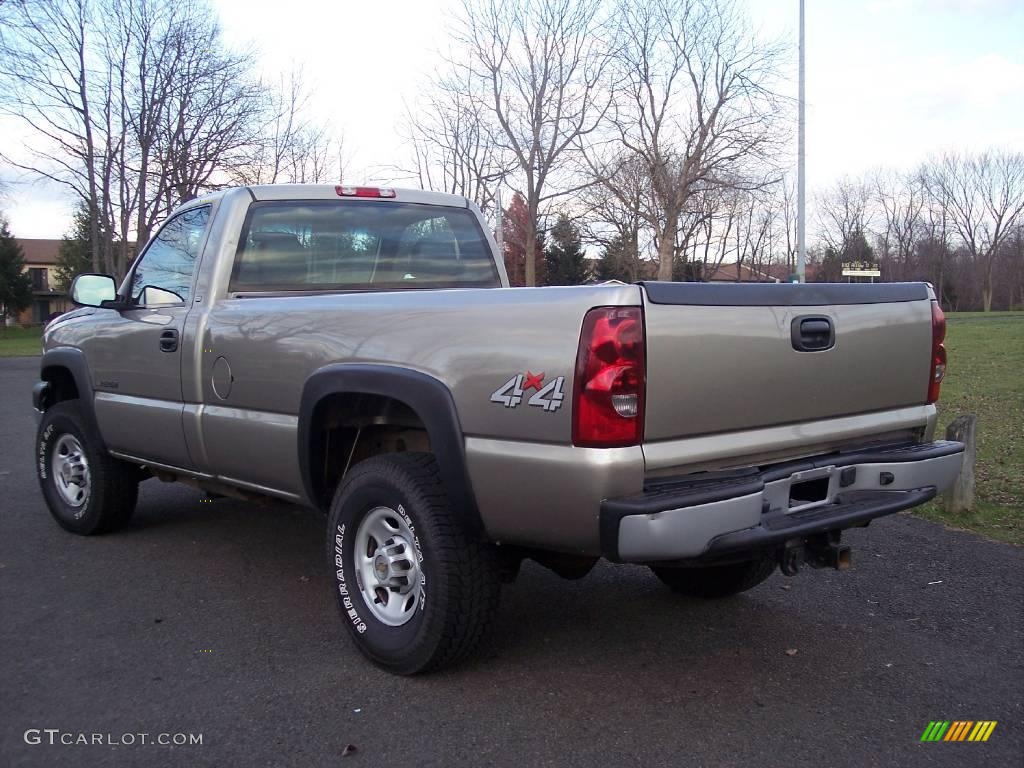 2003 Silverado 2500HD Regular Cab 4x4 - Light Pewter Metallic / Dark Charcoal photo #9