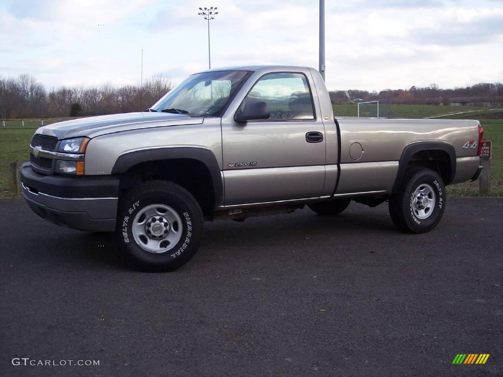 2003 Silverado 2500HD Regular Cab 4x4 - Light Pewter Metallic / Dark Charcoal photo #13