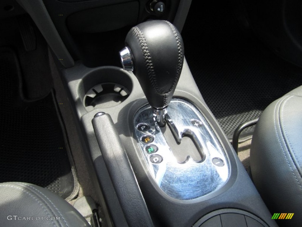 2004 Hyundai Santa Fe LX Transmission Photos