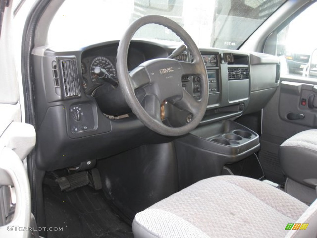 2003 GMC Savana Cutaway 3500 Commercial Utility Van Dashboard Photos