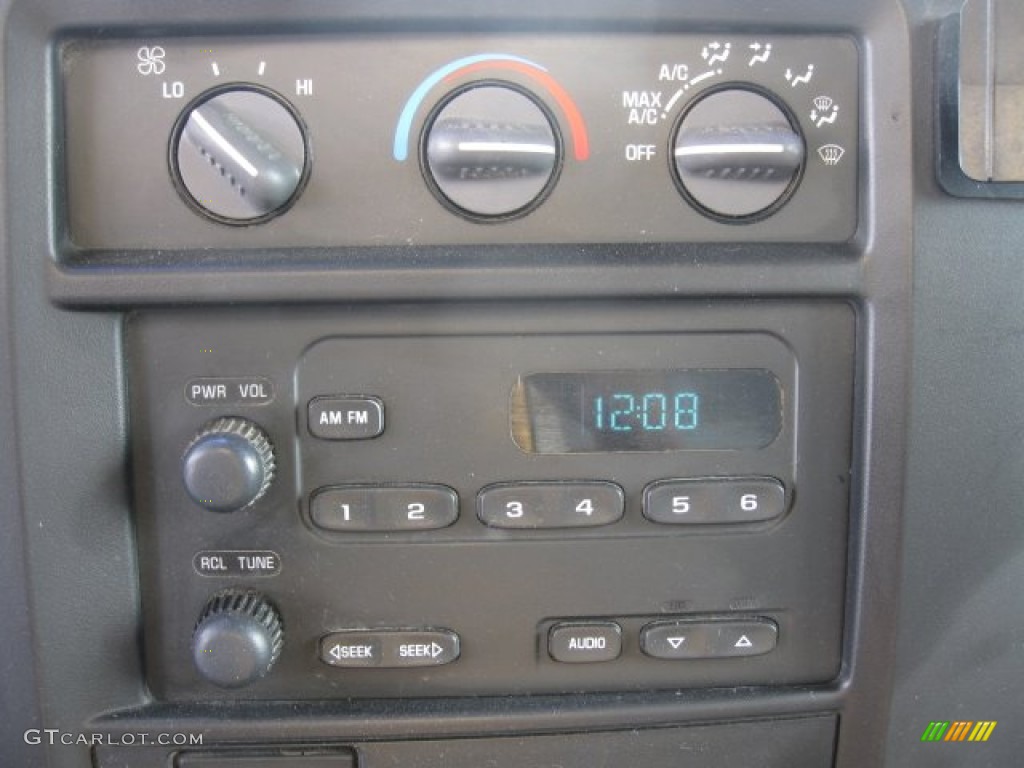 2003 GMC Savana Cutaway 3500 Commercial Utility Van Controls Photos