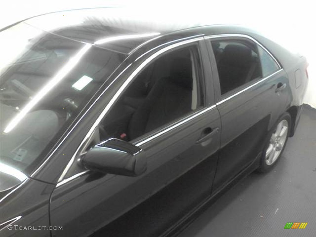 2007 Camry SE - Black / Dark Charcoal photo #19
