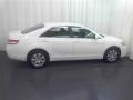 Super White - Camry LE Photo No. 17