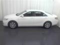 Super White - Camry LE Photo No. 18