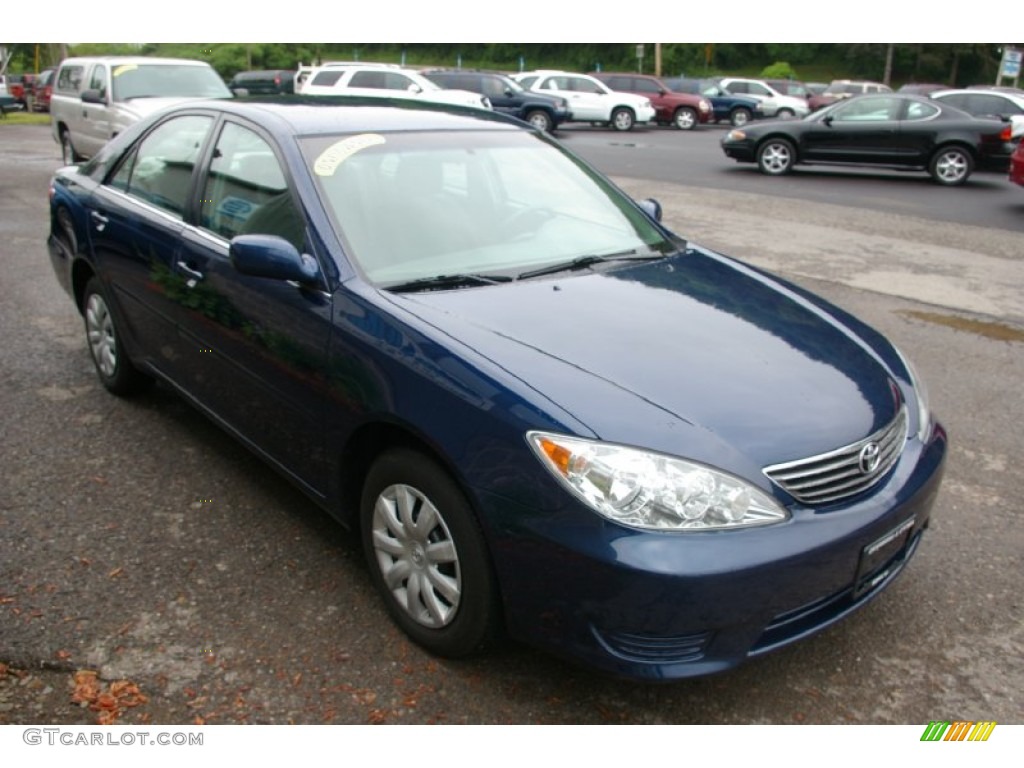 2006 Camry LE - Sky Blue Pearl / Taupe photo #22