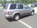 2001 Sierra Silver Metallic Nissan Pathfinder LE 4x4  photo #16