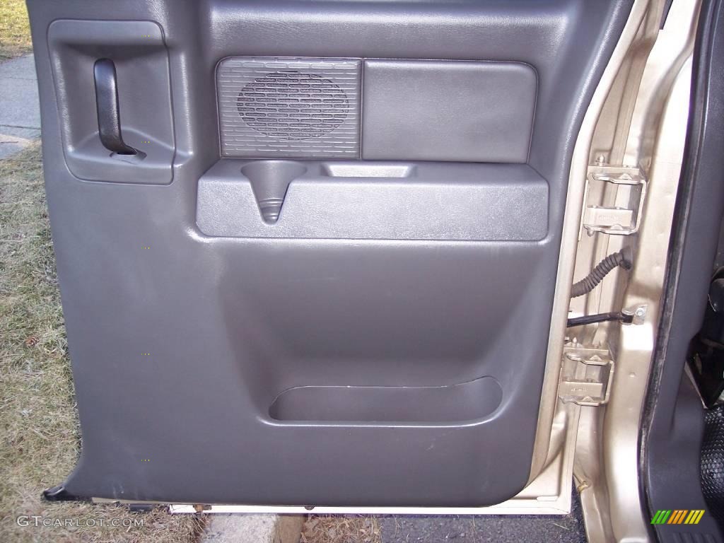 2006 Silverado 1500 LS Extended Cab 4x4 - Sandstone Metallic / Dark Charcoal photo #49