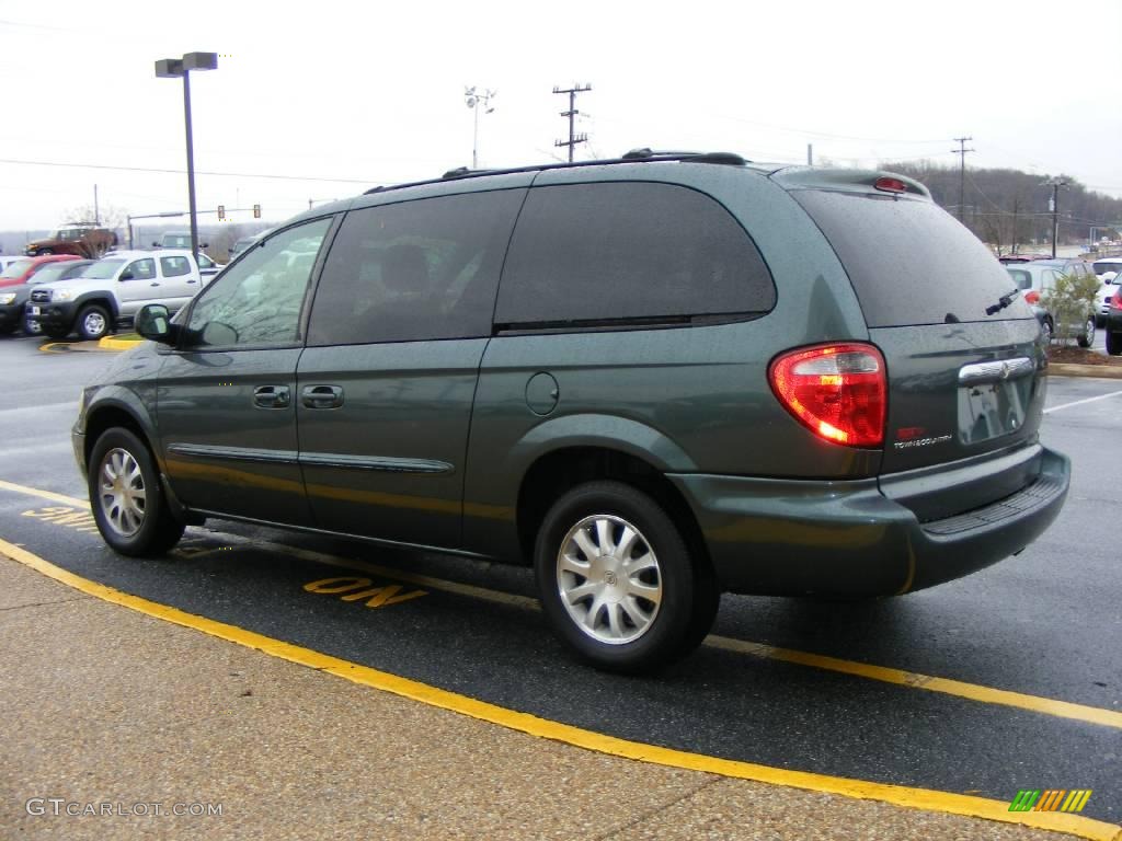 2003 Town & Country LX - Onyx Green Pearl / Taupe photo #4