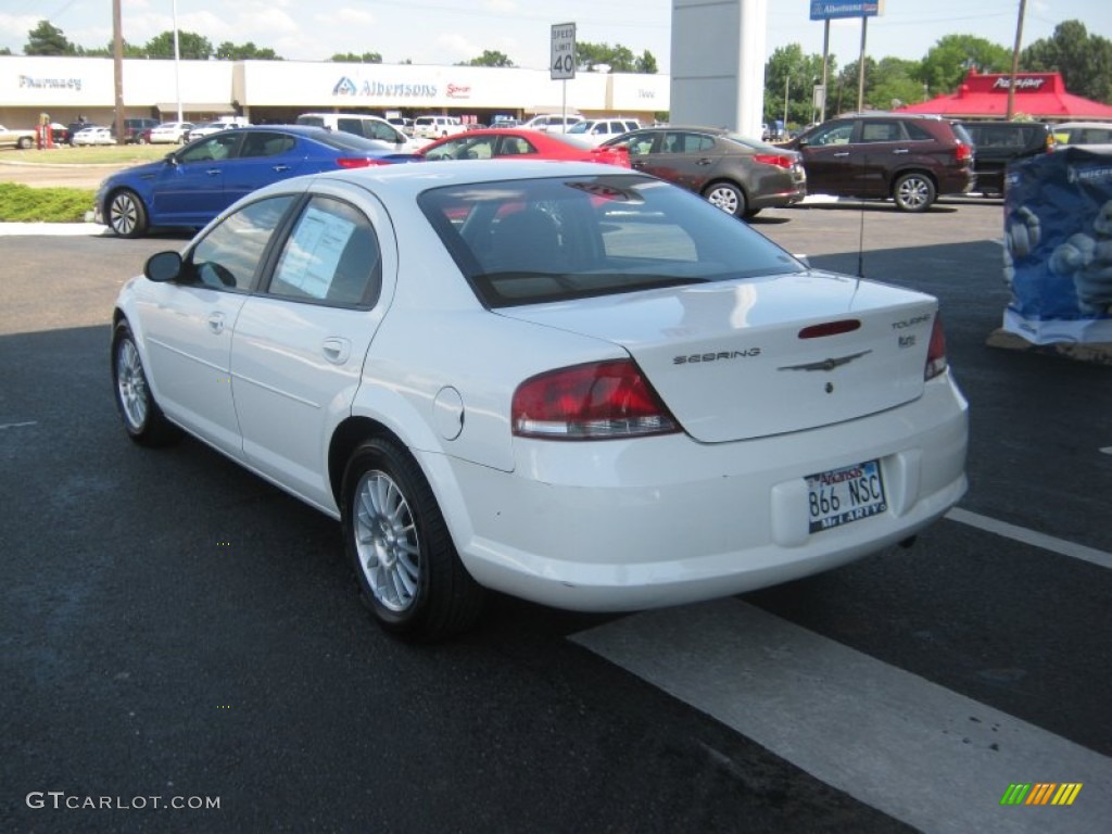2004 Sebring Sedan - Stone White / Taupe photo #3