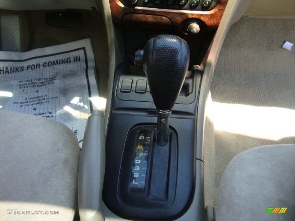 2001 Hyundai Sonata GLS V6 Transmission Photos