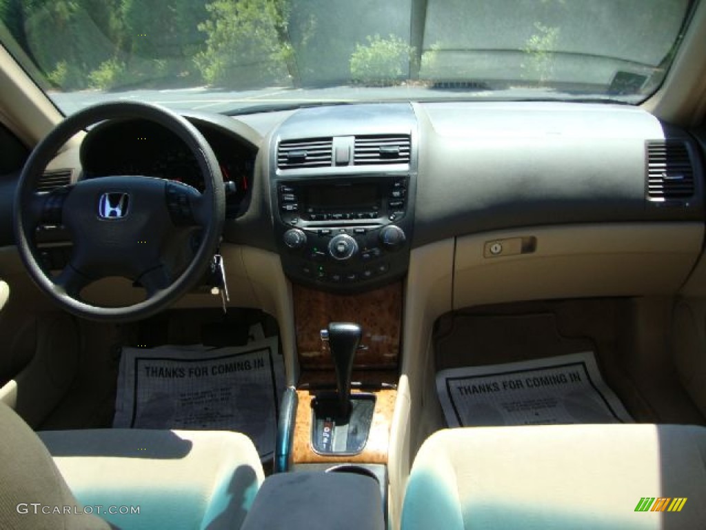2003 Accord EX Sedan - Taffeta White / Ivory photo #28