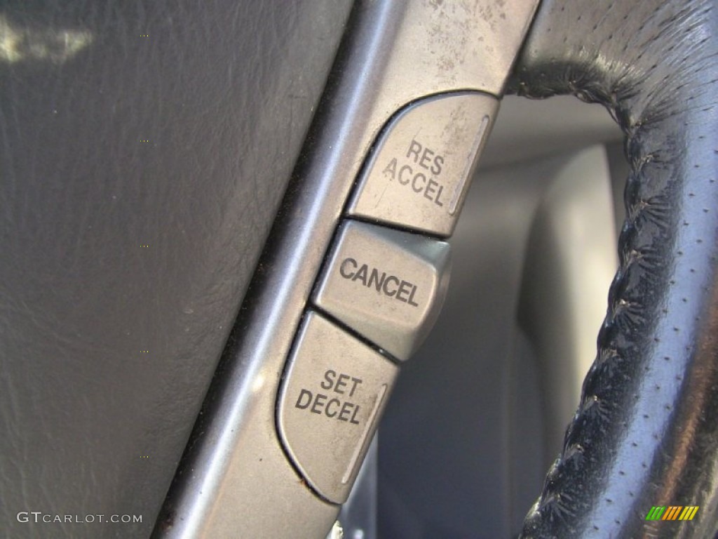 2005 Honda Pilot EX-L 4WD Controls Photo #50645094