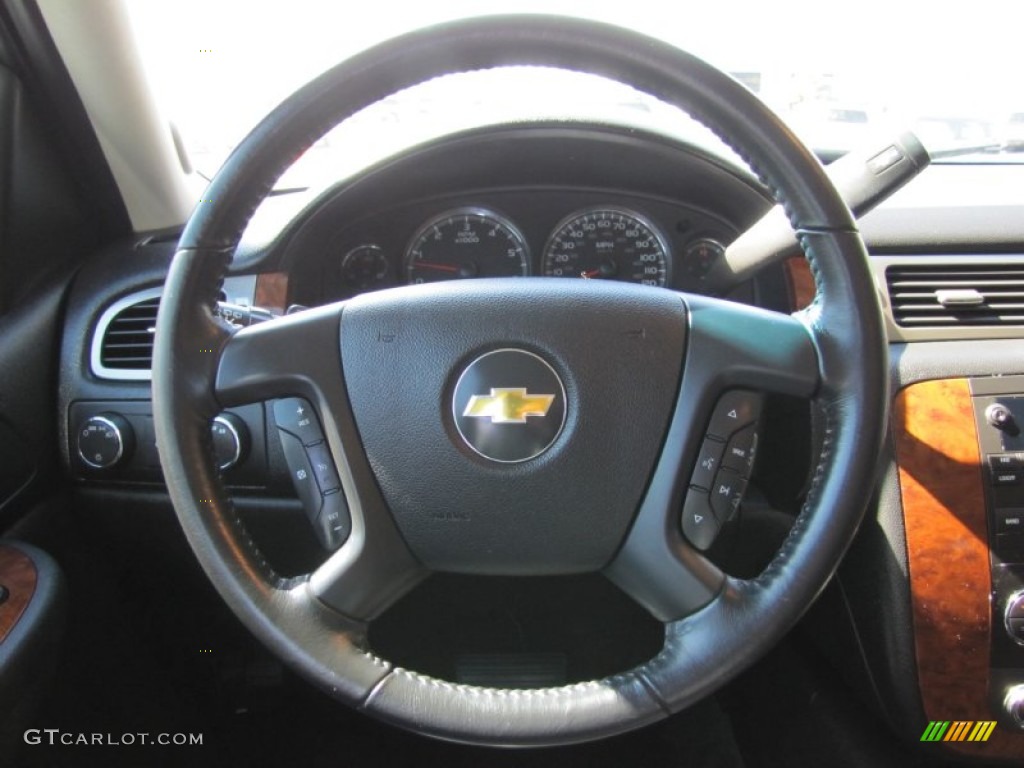 2007 Chevrolet Tahoe LT 4x4 Ebony Steering Wheel Photo #50646147