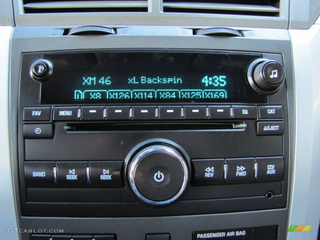 2011 Chevrolet Traverse LT AWD Controls Photo #50646675