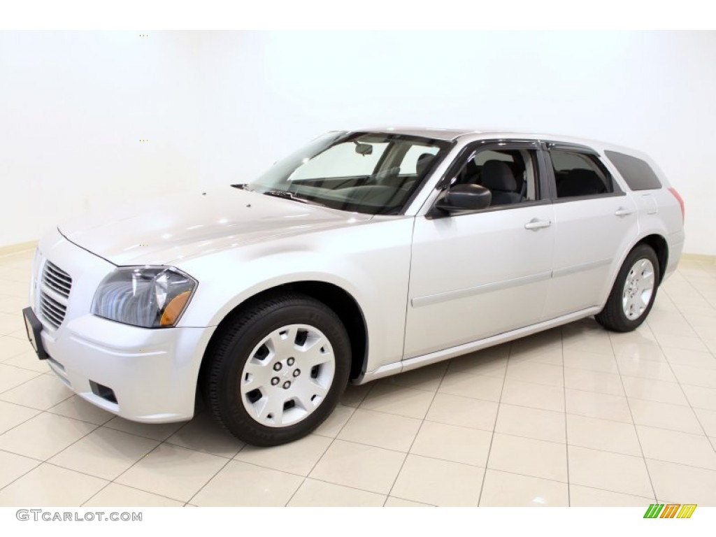 Bright Silver Metallic 2006 Dodge Magnum SXT Exterior Photo #50648154